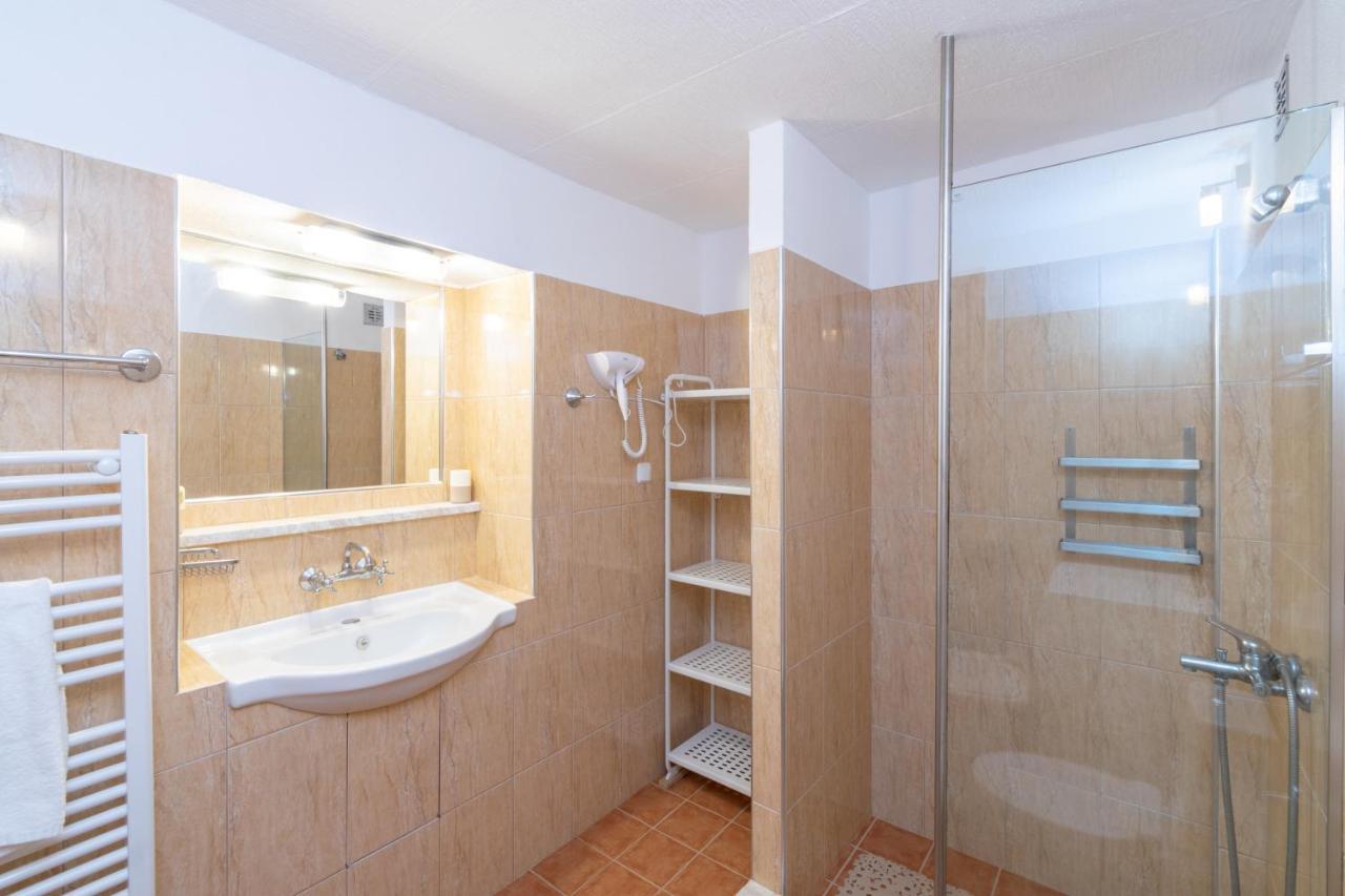 הוילה נאוס מרמרס Kolovos House מראה חיצוני תמונה